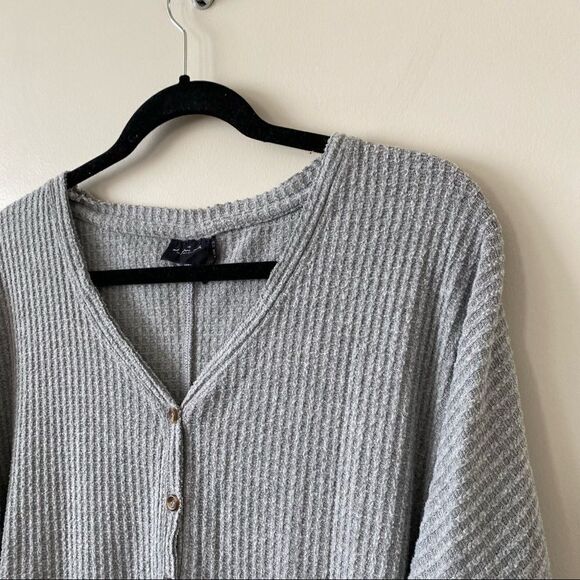 Uo-Out from Under Grey Waffle Button Down Long Sleeve Thermal (Xs) - Picture 5 of 9